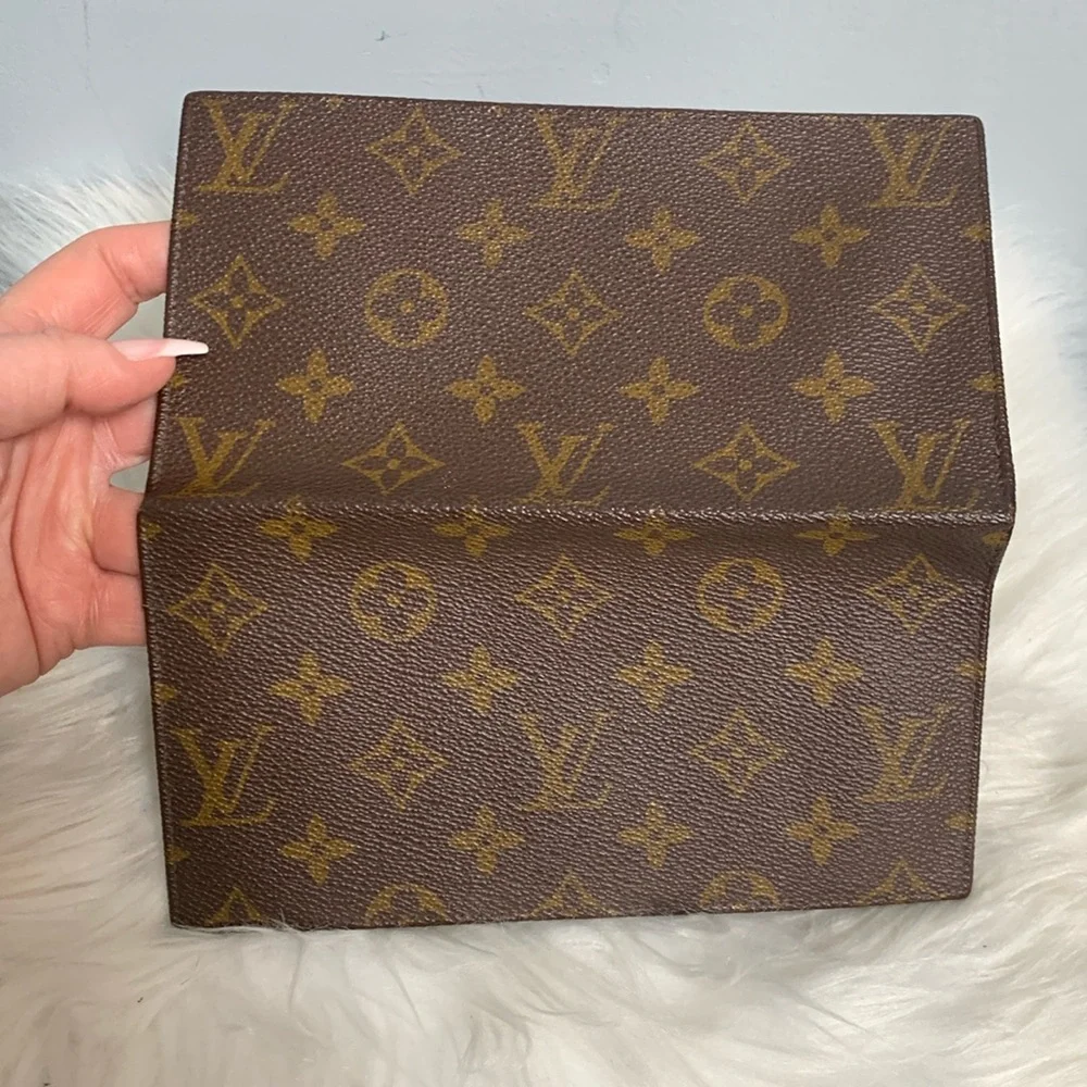 Pre-Date Code Authentic Louis Vuitton checkbook holder_5